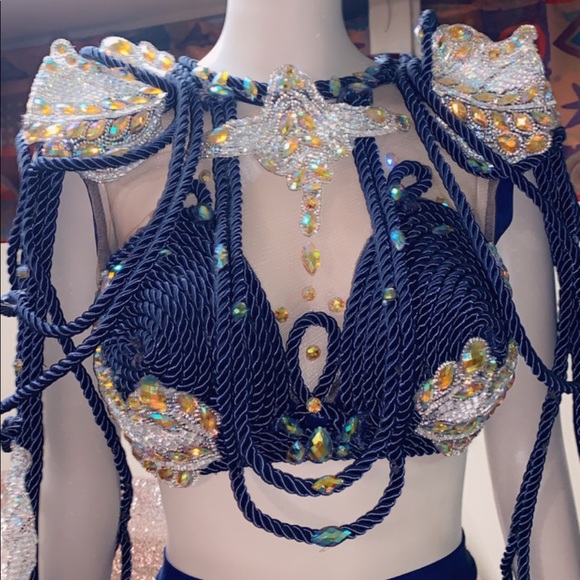 Designer wear hand made outfit 36C bra size - Picture 4 of 5